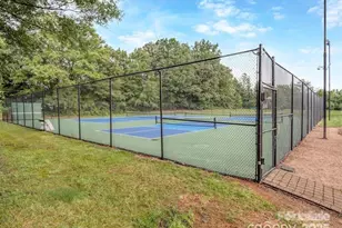 8715 Parkchester Dr, Charlotte, NC 28277 - Photo 4