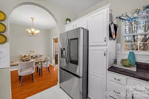 8622 Woodhill Manor Ct, Charlotte, NC 28215 - Photo 10