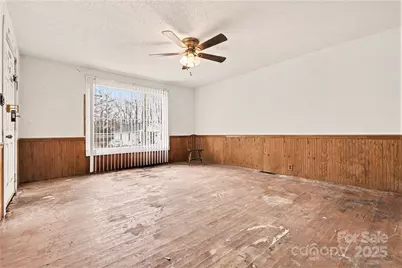 1616 E Cole Street, Gastonia, NC 28054 - Photo 4