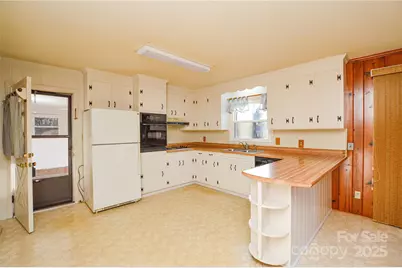 1220 Regehr Avenue, Charlotte, NC 28214 - Photo 4