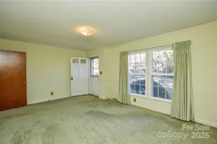 1220 Regehr Ave, Charlotte, NC 28214 - Photo 8