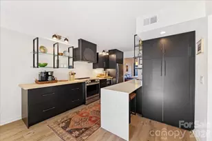 5801 Sharon Rd, Charlotte, NC 28210 - Photo 10