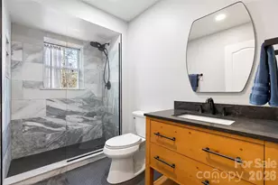 177 Country Rd, Brevard, NC 28712 - Photo 16