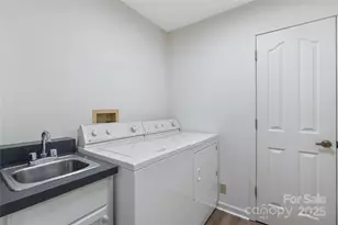 177 Country Rd, Brevard, NC 28712 - Photo 16