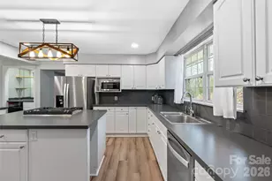 177 Country Rd, Brevard, NC 28712 - Photo 14