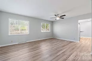 177 Country Rd, Brevard, NC 28712 - Photo 24