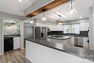 177 Country Rd, Brevard, NC 28712 - Photo 8