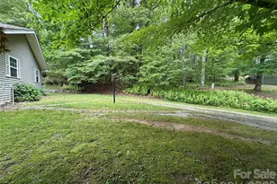 177 Country Rd, Brevard, NC 28712 - Photo 8