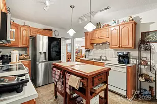 185 Fairfield Ln, Salisbury, NC 28146 - Photo 10