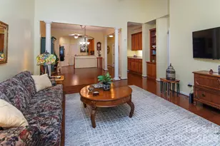 215 Garnet Ct, Fort Mill, SC 29708 - Photo 4