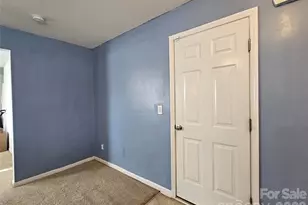 10703 Derryrush Dr, Charlotte, NC 28213 - Photo 8