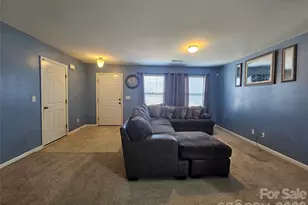 10703 Derryrush Dr, Charlotte, NC 28213 - Photo 6