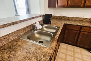 10703 Derryrush Dr, Charlotte, NC 28213 - Photo 16