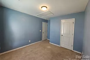 10703 Derryrush Dr, Charlotte, NC 28213 - Photo 32