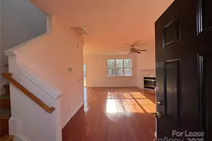 9920 Forest Run Ln, Charlotte, NC 28277 - Photo 2
