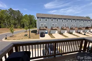 4326 Reed Crk Dr, Sherrills Ford, NC 28673 - Photo 4