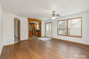 65 Philips Ct, Fletcher, NC 28732 - Photo 4