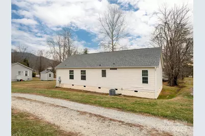 65 Philips Court, Fletcher, NC 28732 - Photo 18