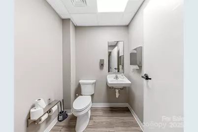 800 Beverly Hanks Center, Hendersonville, NC 28792 - Photo 22