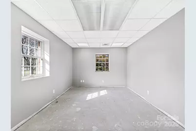 800 Beverly Hanks Center, Hendersonville, NC 28792 - Photo 16