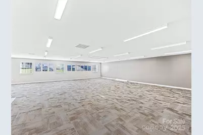800 Beverly Hanks Center, Hendersonville, NC 28792 - Photo 28