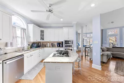 16300 Autumn Creek Court, Charlotte, NC 28278 - Photo 10