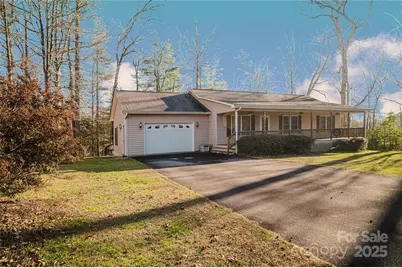 159 W Sweetbriar Lane, Etowah, NC 28729 - Photo 2