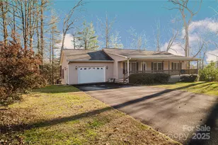 159 W Sweetbriar Ln, Etowah, NC 28729 - Photo 2