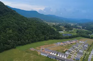 117 Clear Creek Ln, Waynesville, NC 28785 - Photo 2