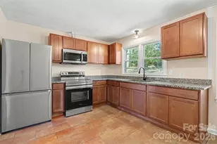 1320 Kings Cir, Shelby, NC 28150 - Photo 12