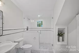 709 N Main St, Davidson, NC 28036 - Photo 32