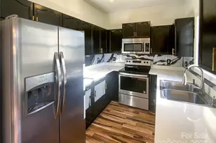 257 Doughton Ln, Charlotte, NC 28217 - Photo 8