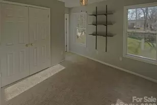 257 Doughton Ln, Charlotte, NC 28217 - Photo 12