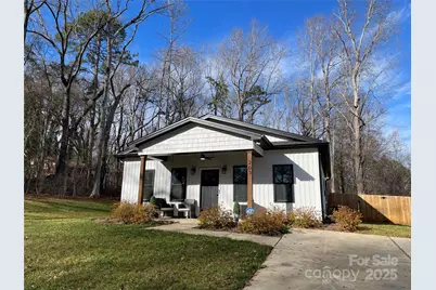 203 Payne Street, Mount Holly, NC 28120 - Photo 2