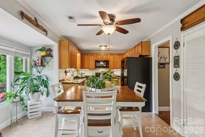 416 S Cherokee Avenue, Black Mountain, NC 28711 - Photo 12