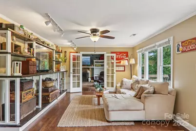 416 S Cherokee Avenue, Black Mountain, NC 28711 - Photo 6