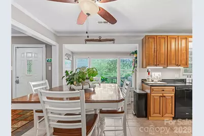 416 S Cherokee Avenue, Black Mountain, NC 28711 - Photo 14