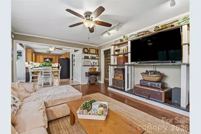 416 S Cherokee Avenue, Black Mountain, NC 28711 - Photo 10