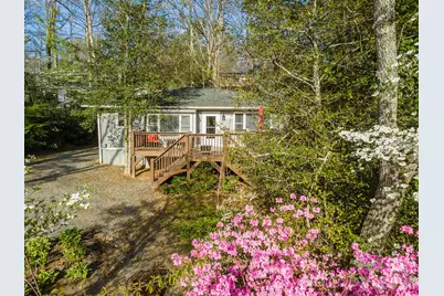 416 S Cherokee Avenue, Black Mountain, NC 28711 - Photo 2