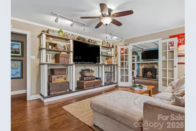 416 S Cherokee Avenue, Black Mountain, NC 28711 - Photo 8