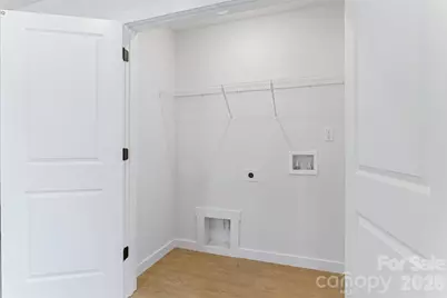 424 S 2nd Street SW, Hickory, NC 28602 - Photo 10