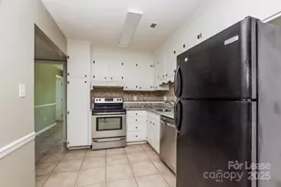 11804 Larkridge Ct, Charlotte, NC 28226 - Photo 6