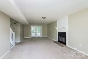 11804 Larkridge Ct, Charlotte, NC 28226 - Photo 2