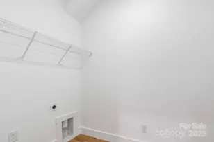 697 S Grove St, Lincolnton, NC 28092 - Photo 14