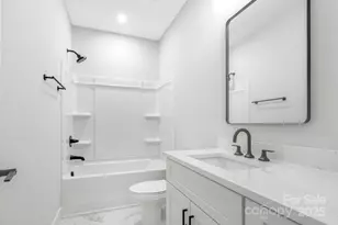 697 S Grove St, Lincolnton, NC 28092 - Photo 12