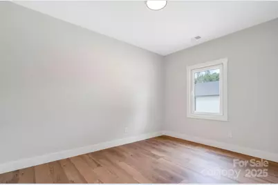 697 S Grove Street, Lincolnton, NC 28092 - Photo 8