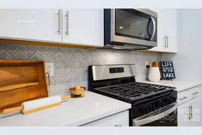 7641 Bainbridge Road, Sherrills Ford, NC 28673 - Photo 8