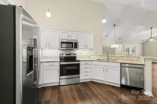 8051 Sultana Cir, Charlotte, NC 28227 - Photo 4