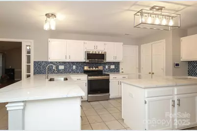 9900 Colvard Circle, Charlotte, NC 28269 - Photo 16