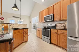 9902 Portaferry St, Charlotte, NC 28213 - Photo 16